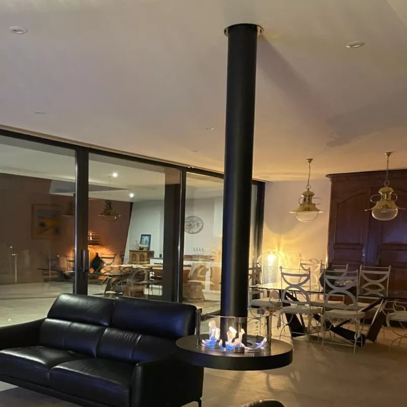 Lareira de etanol suspensa com 2 queimadores Cor Preto
