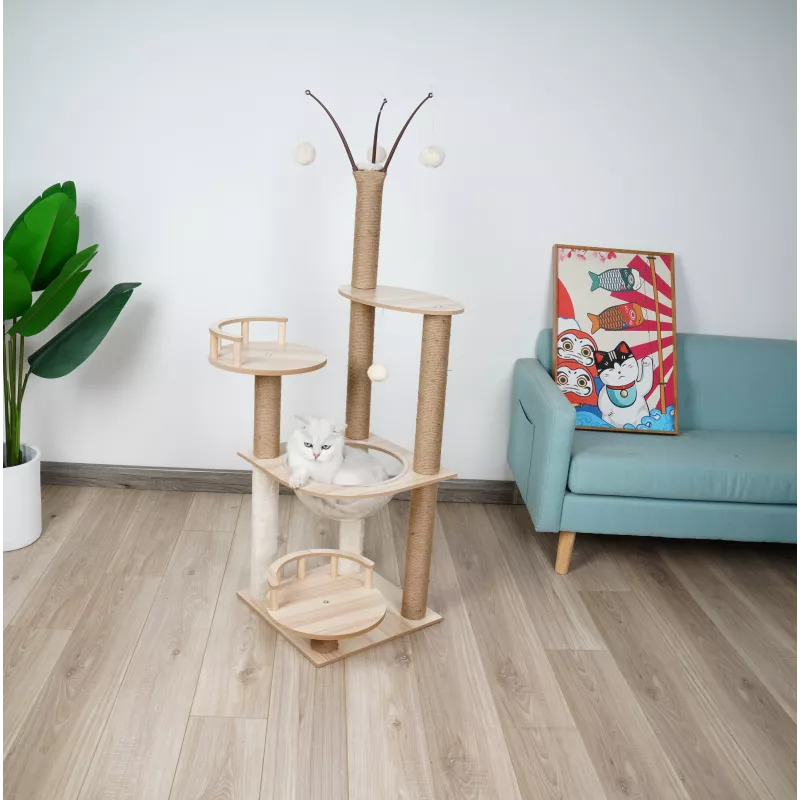 Kratzbaum aus Massivholz - Für aktive und verspielte Katzen