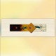Composition abstraite peinture jaune et verre