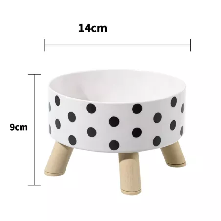 Patterned bowl for cats