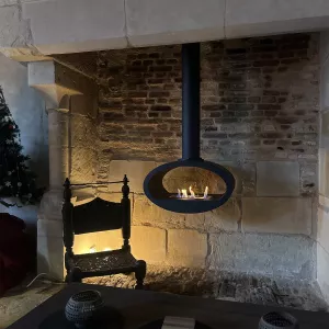 Wall-hung fireplace Ellipse