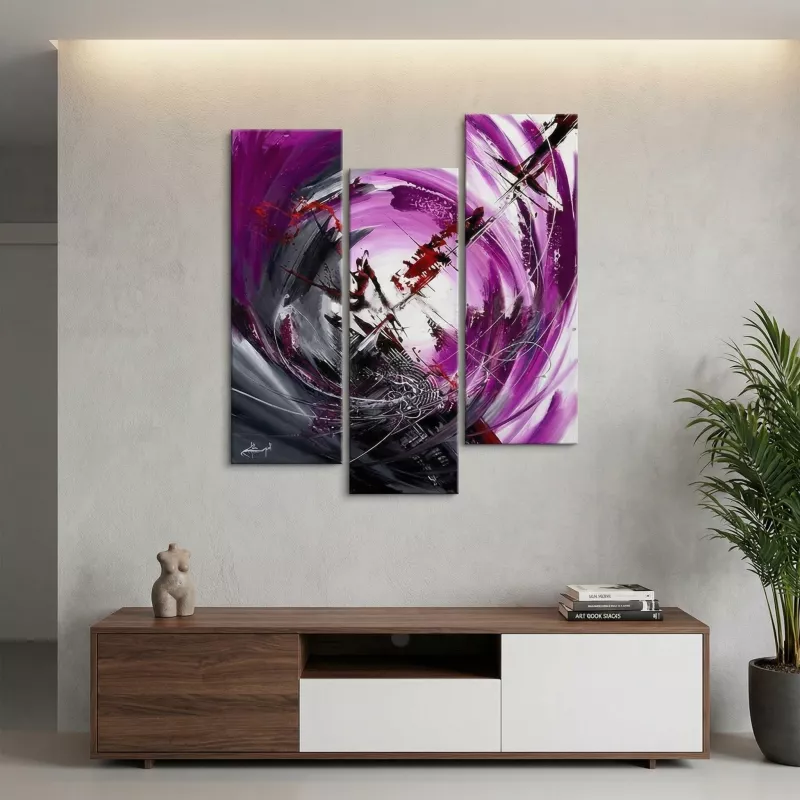 Triptyque mauve avec focale et illustration grise